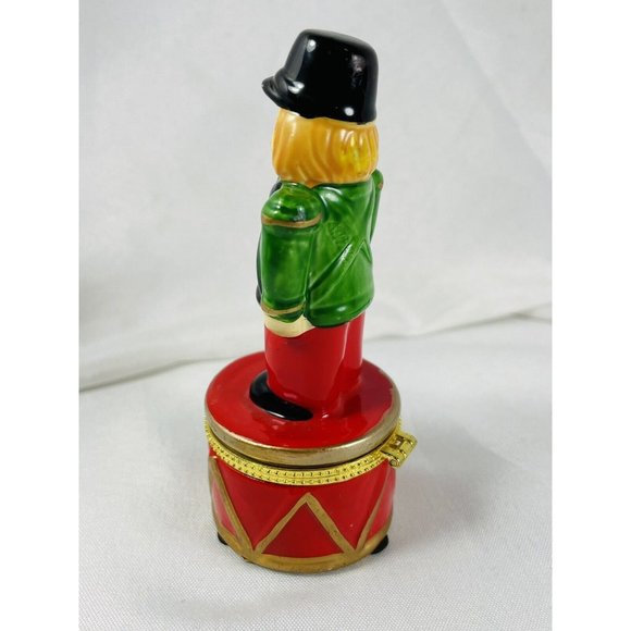 Christmas Porcelain Limoge Box Toy Soldier Red Drum Hinged Trinket Box 4 1/2" - Picture 9 of 11